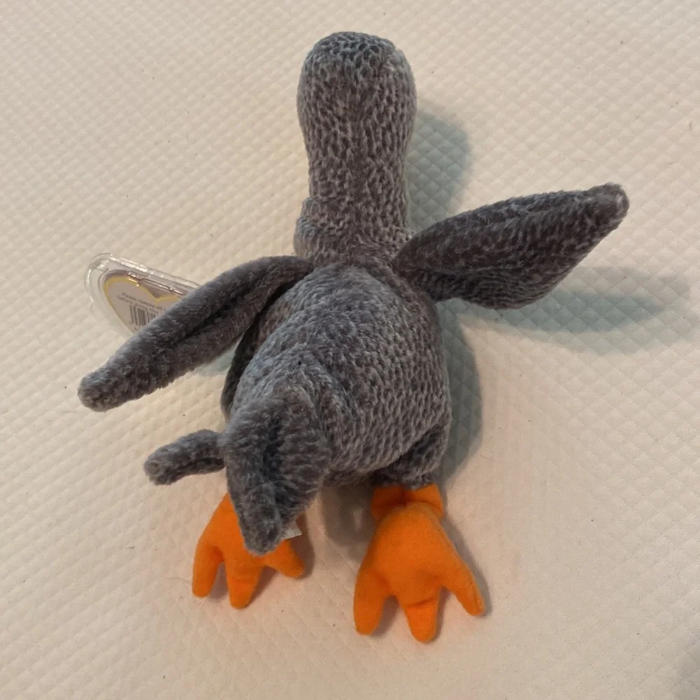 Ty Beanie Baby Gray Body Orange Bill Feet Honks Goose Duck Bird Toy with Tag